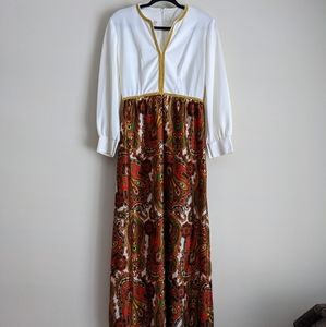 Leisure Ladies Vintage 1970's Maxi Dress